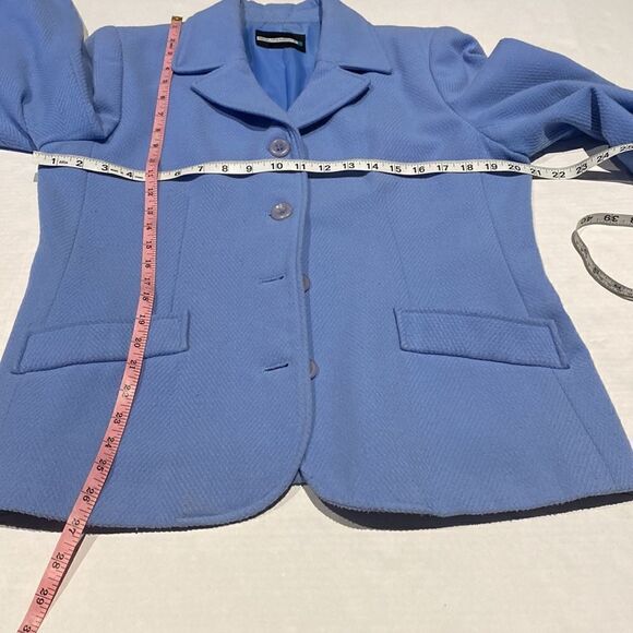 Baby blue button front jacket by Requirements size medium - Picture 8 of 10